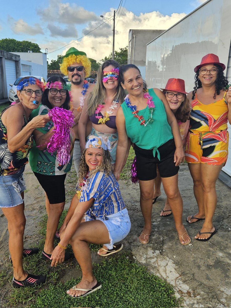 JeffinhoSales's tweet photo. Curtindo o carnaval na ilha de Itaparica, condomínio Praia da Vela #bahiafolia https://t.co/94zC8EYQaZ