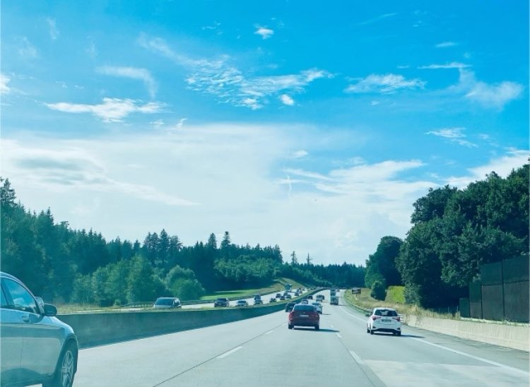 ヨイトコ🇪🇺海外駐在の些細な話 tweet media