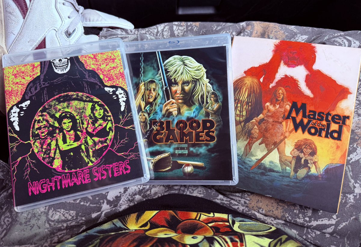 Tylerdeanq's tweet photo. Snagged a few @VinegarSyndrome releases today!
#VinegarSyndrome #VinSyn #PhysicalMedia #Filmtwt #Movietwt #Horrortwt https://t.co/Rt7Ew6LOOR
