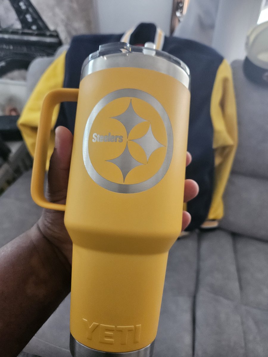 Monteano_007 tweet media