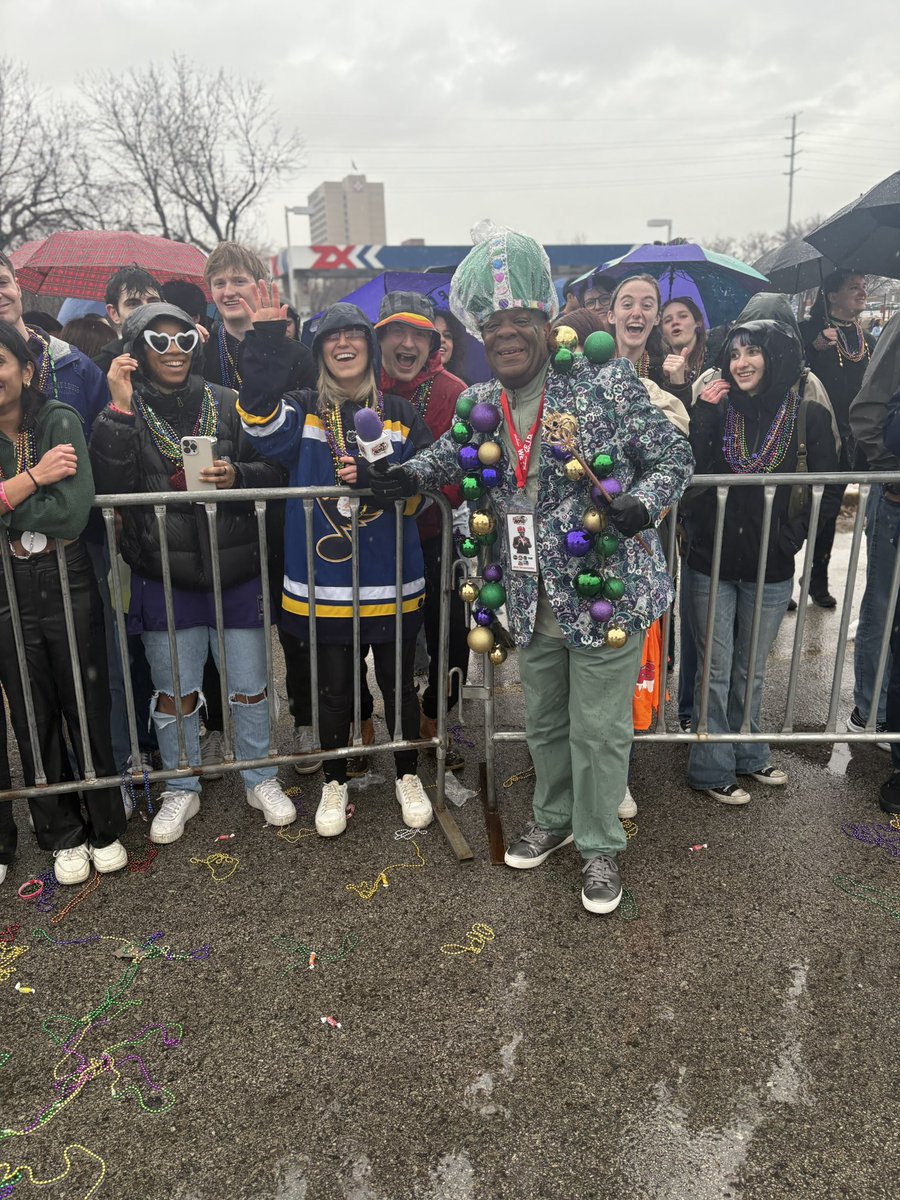 THEM YO PEOPLE tweet media