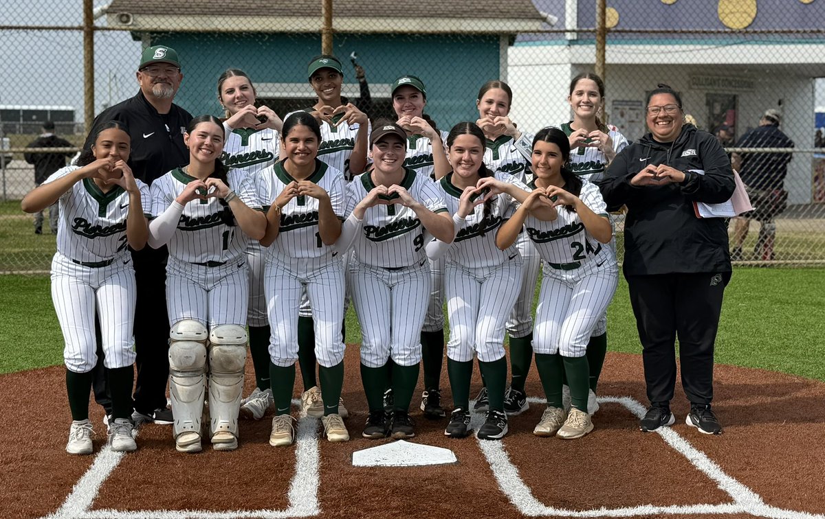 Lutheran South Academy Softball tweet media