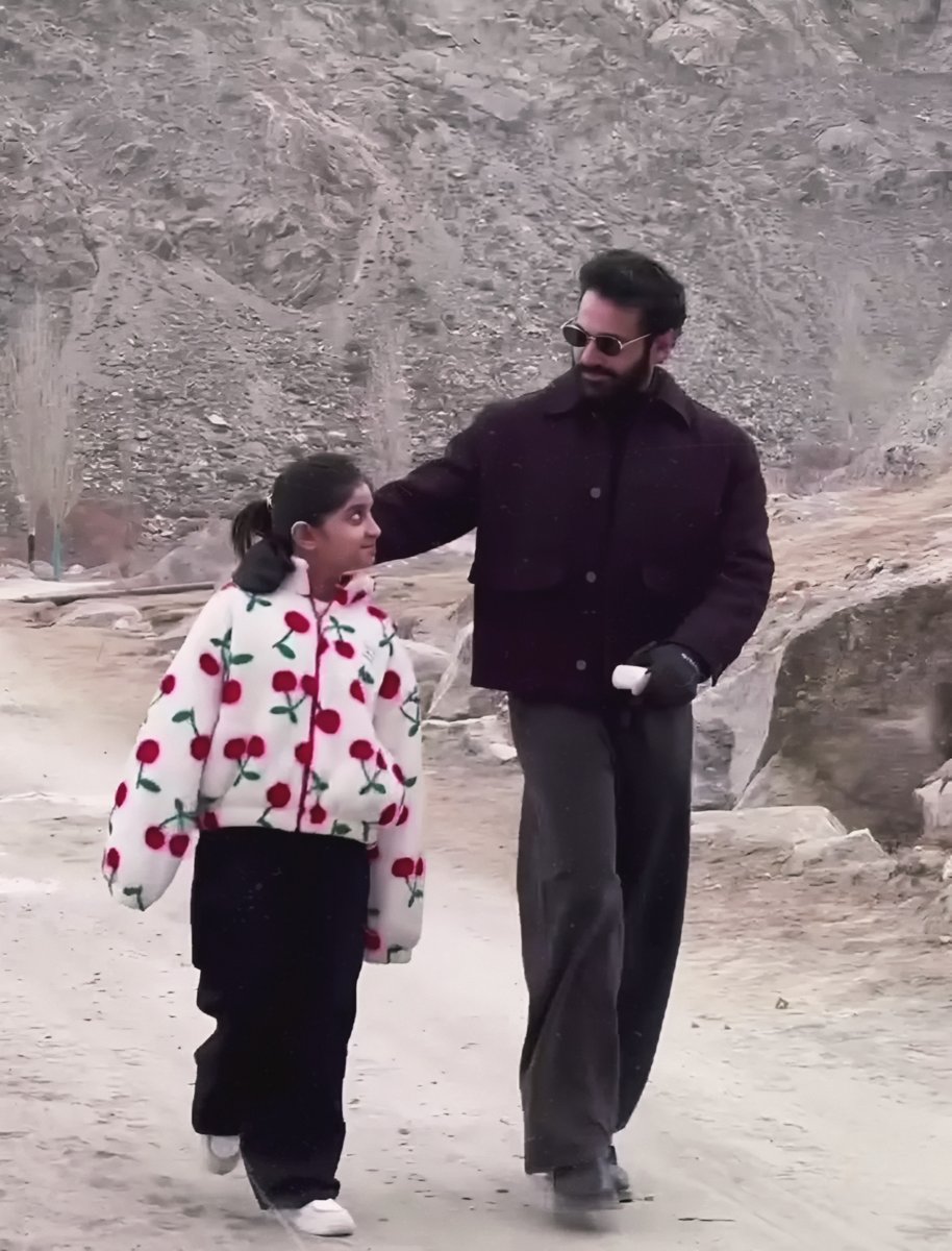 Wahaj with his princess🤍💜❤️ 
The way she walks beside him. MashAllah, so cute🥹

#WahajAli