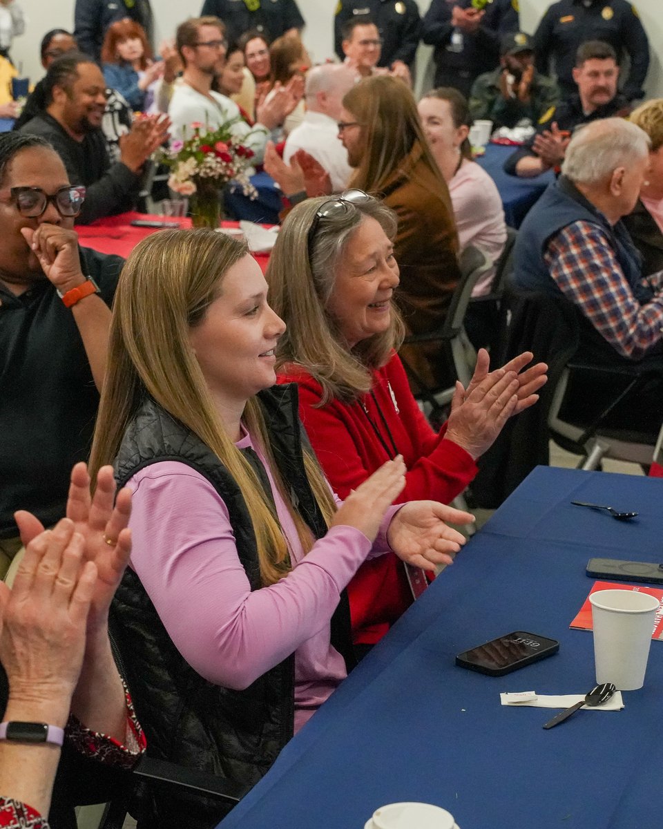 MecklenburgEMS's tweet photo. 34 survivors joined us today for our 3rd Annual Cardiac Arrest Survivor Brunch 💙

100+ family, friends, and crews from Medic, Charlotte &amp; Matthews Fire reunited, sharing hugs, stories, and gratitude.

Stay tuned for the full photo album!

#EMS #MeckMedic #FirstResponders https://t.co/1Gav9S8dJ2