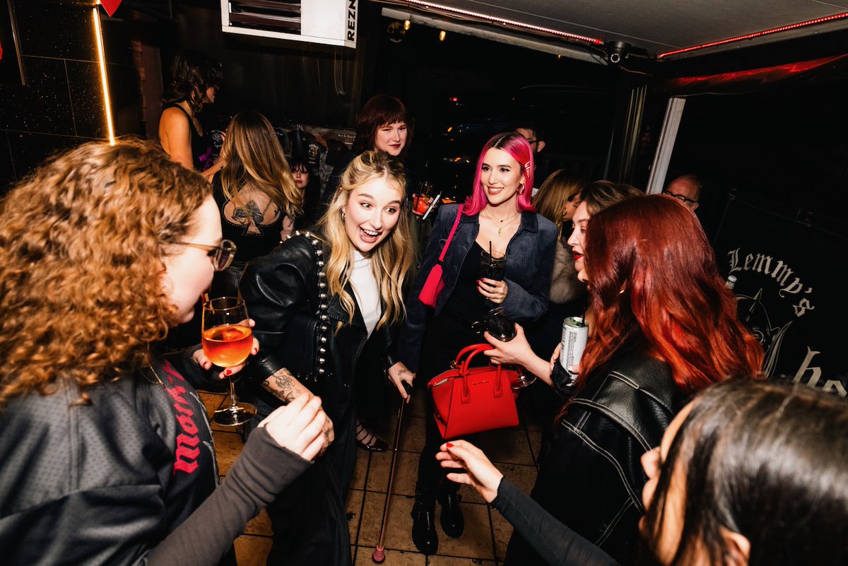 Official Motörhead tweet media