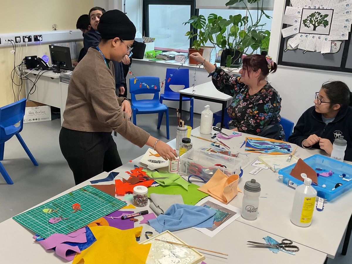 MrsGarfin@StJohnVianneysc tweet media