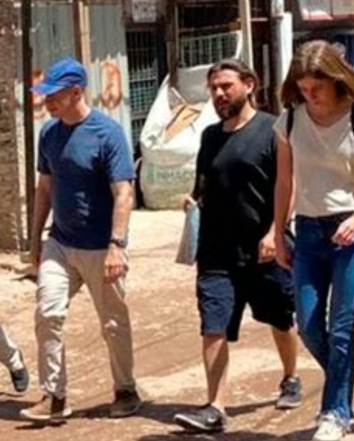 No queremos a <a href="/horaciorlarreta/">Larreta</a> 
como funcionario público, un tipo que tranzó con la mafia en este país , se codeó con los personajes más nefastos.
MEMORIA CIUDADANOS !!!!
Nunca más !
#BastaDeCorruptos