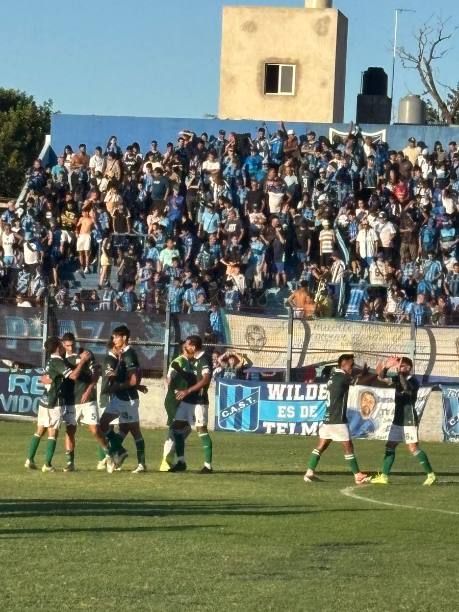 El Show De Ferro tweet media