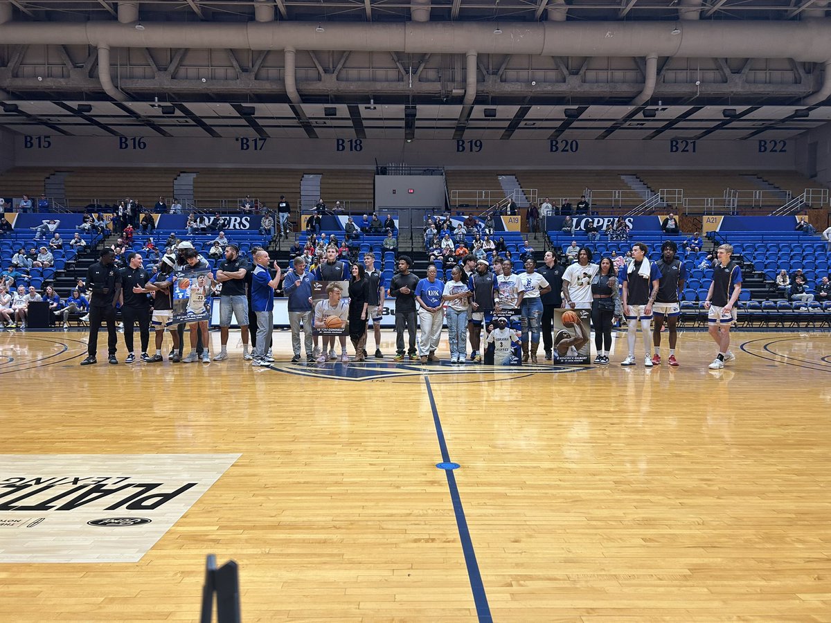 Jon Willis tweet media