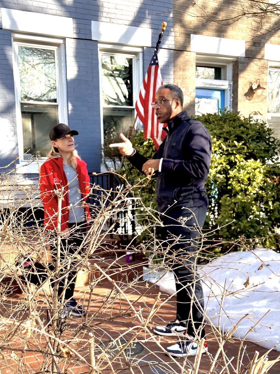 Finished up in Capitol Hill, where voters are ready for a Mayor who will make DC more affordable, safer and fairer for everyone who is proud to call DC home. #FightAndDeliver #FightForAllDC