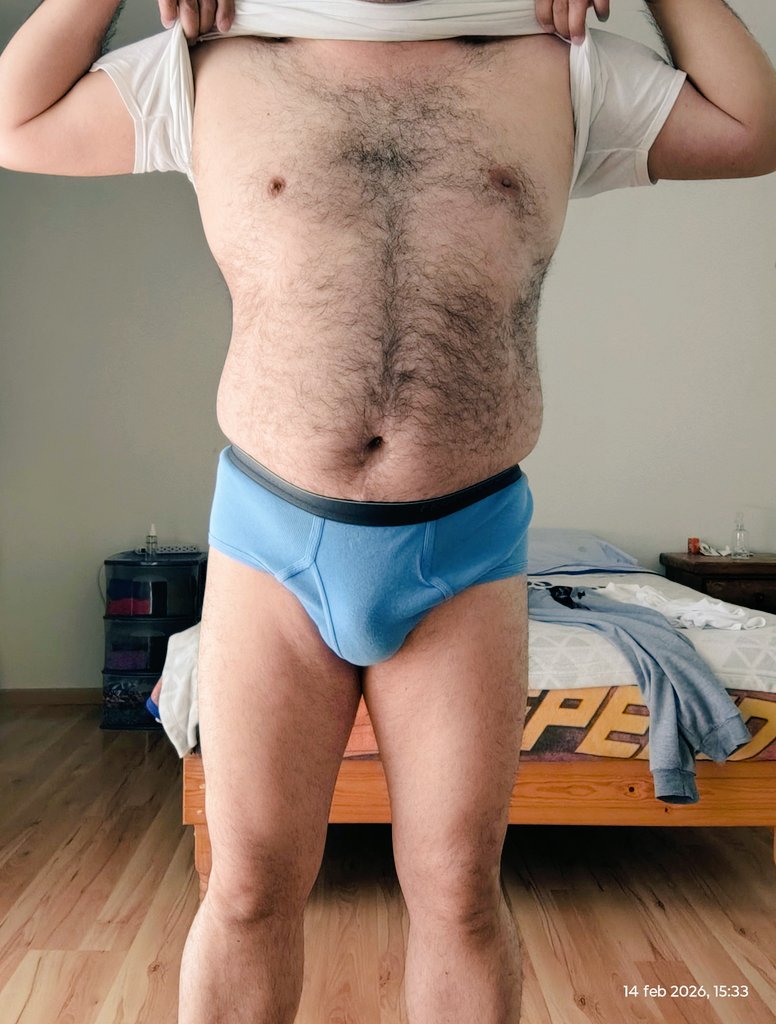 Trusa clásica(TightyWhities) & bikini lo + hot😋 tweet media