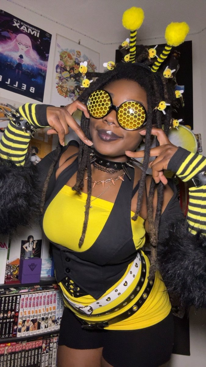 Sweet as can bee 🐝💛