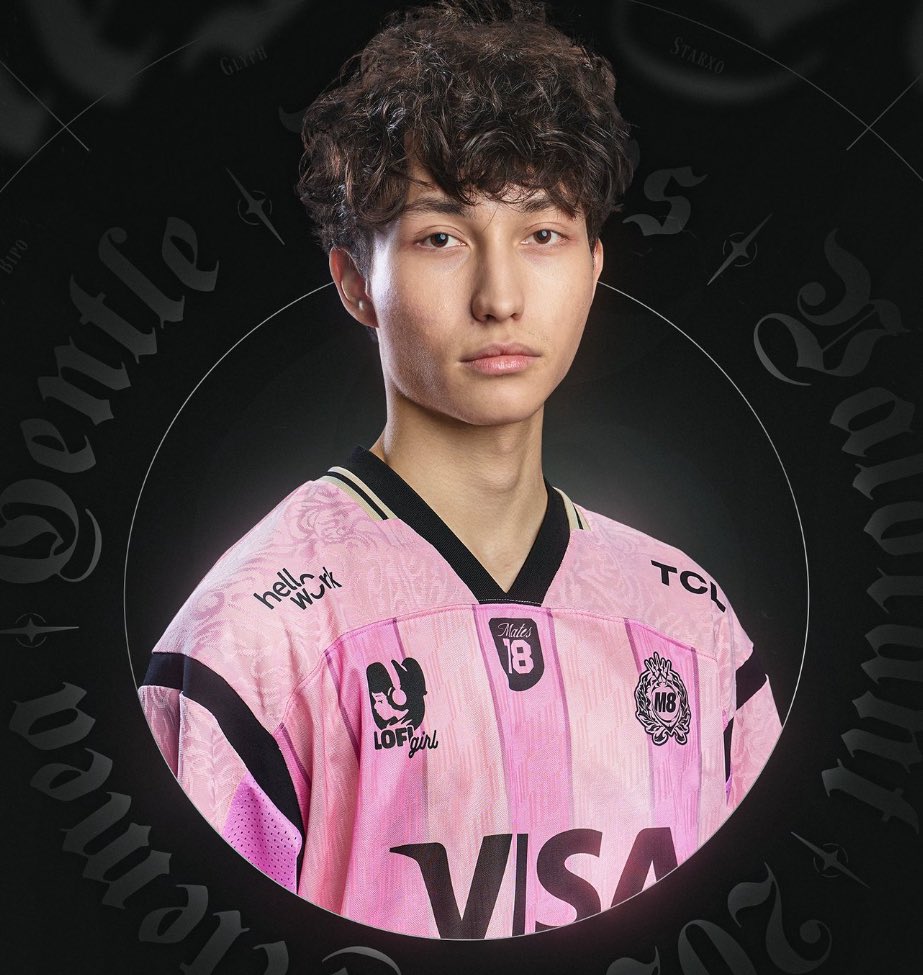 Used to think life was fair till I found out marteen existed , how can some one be so good at valorant and still probably have 100 modelling offers at the same time😭