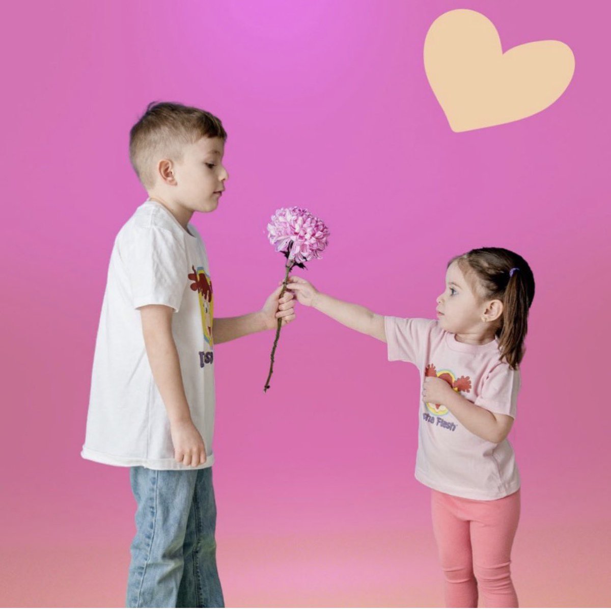 MarjaPerren's tweet photo. 🩷Valentine’s Day is the spirit of love and kindness!🩷 To see and feel the joy of another..Spreading kindness is only way to go. #love #kindness
#ValentinesDay #dashaflash https://t.co/m1xpNVbLZJ