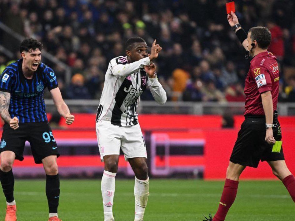 Contassi qualcosa uno come bastoni non vedrebbe la maglia della nazionale nemmeno col binocolo. Lui molto peggio di la penna PER ME