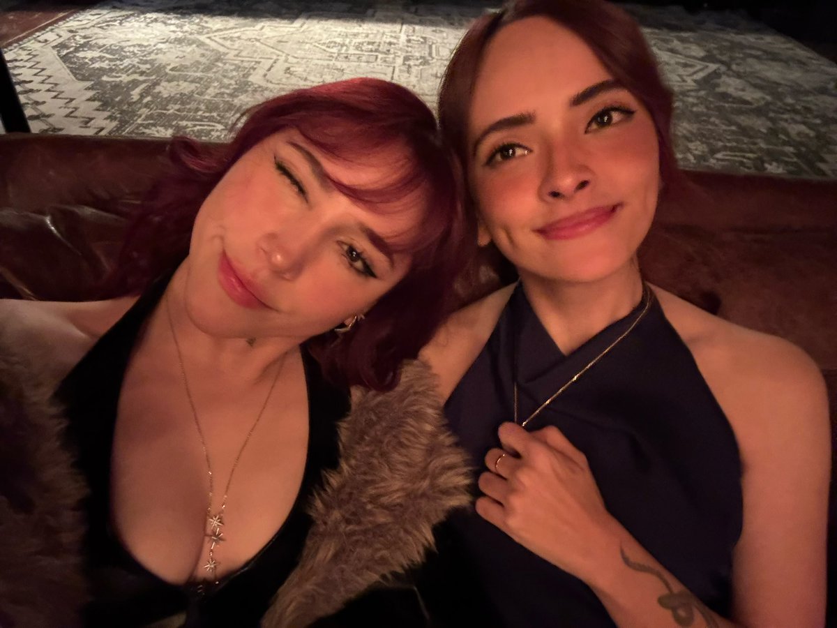 Feliz dia del amor y la amistad les dejo una foto con MI CITA 💕😝