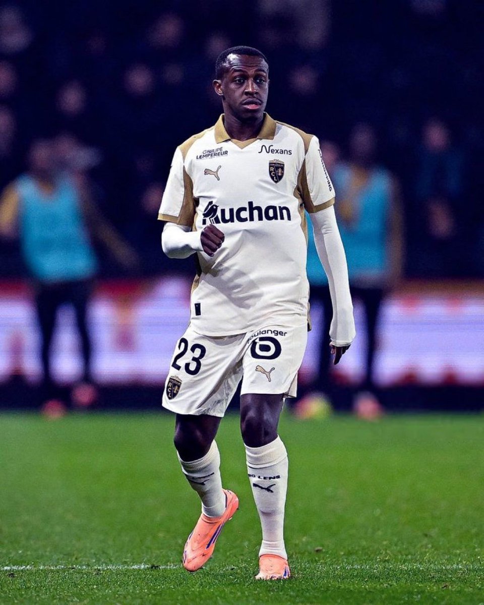 khaled-خالد العرافه tweet media