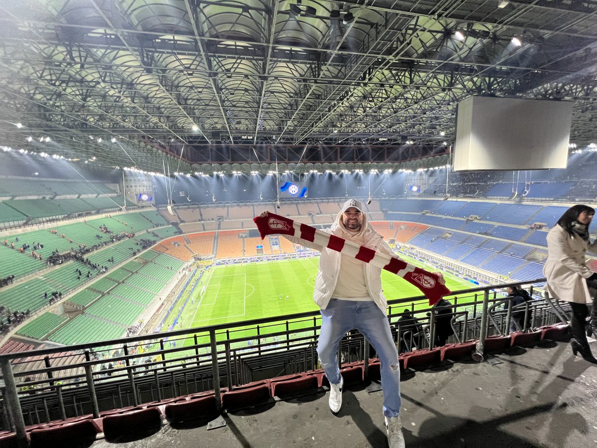 Incredible first time experience at the San Siro! 🤯

Inter Milan 3-2 Juventus 🔥

And I see Granada have won 5-1 also!

VAMOS 🕺🏻

#InterJuventus #GranadaCF