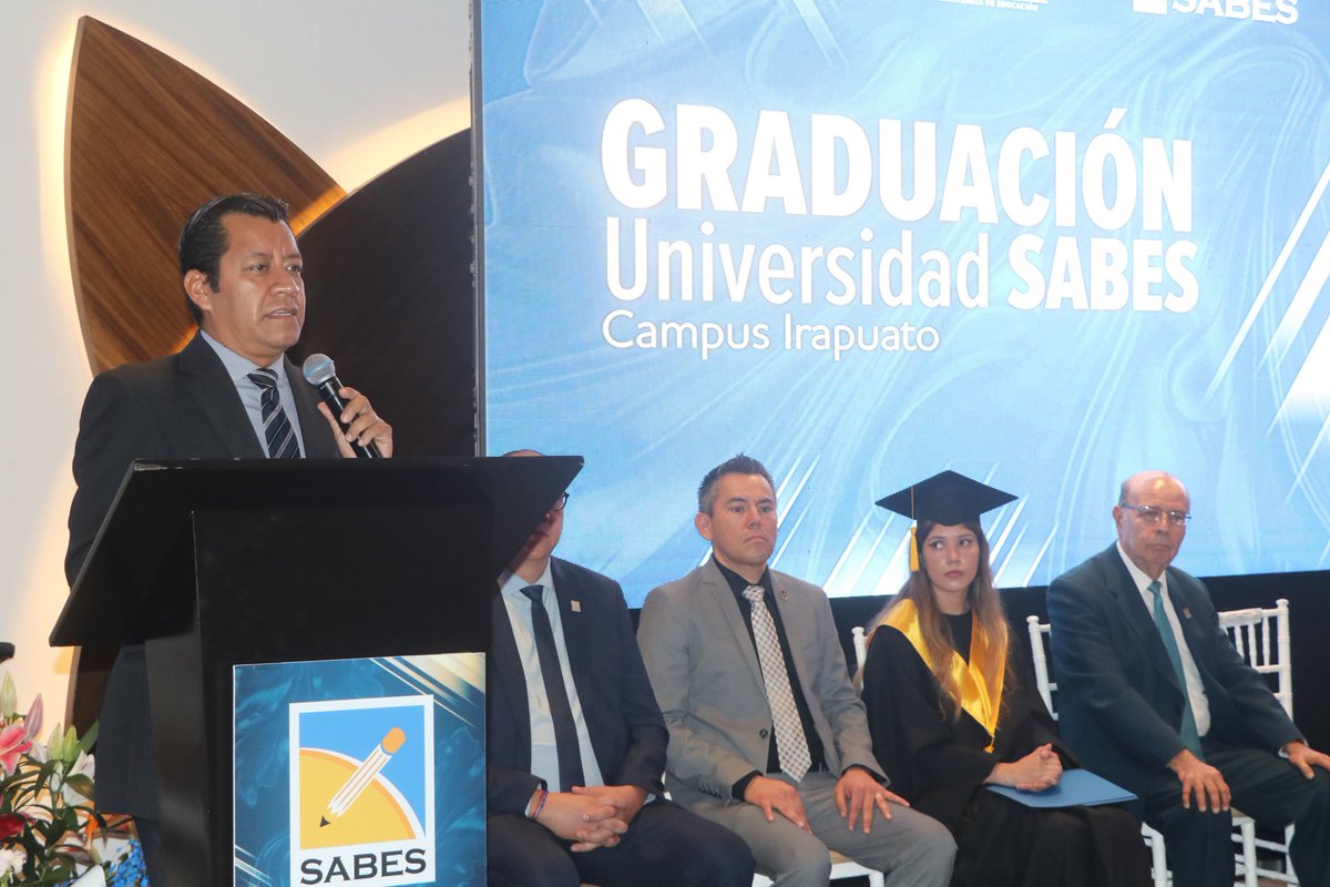 🎓✨ La calidad se reconoce y hoy el SABES la recibe con orgullo.

En el marco de la ceremonia de graduación en la Universidad SABES Campus Irapuato, nuestra institución fue distinguida con 14 Certificados de Calidad ISO 21001:2018, un logro que respalda nuestro compromiso con