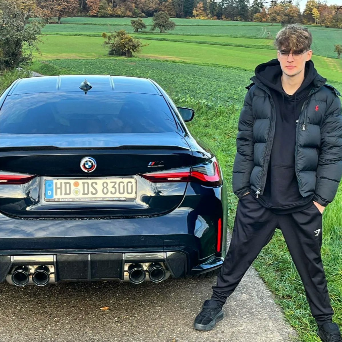 Ellelillen tweet media