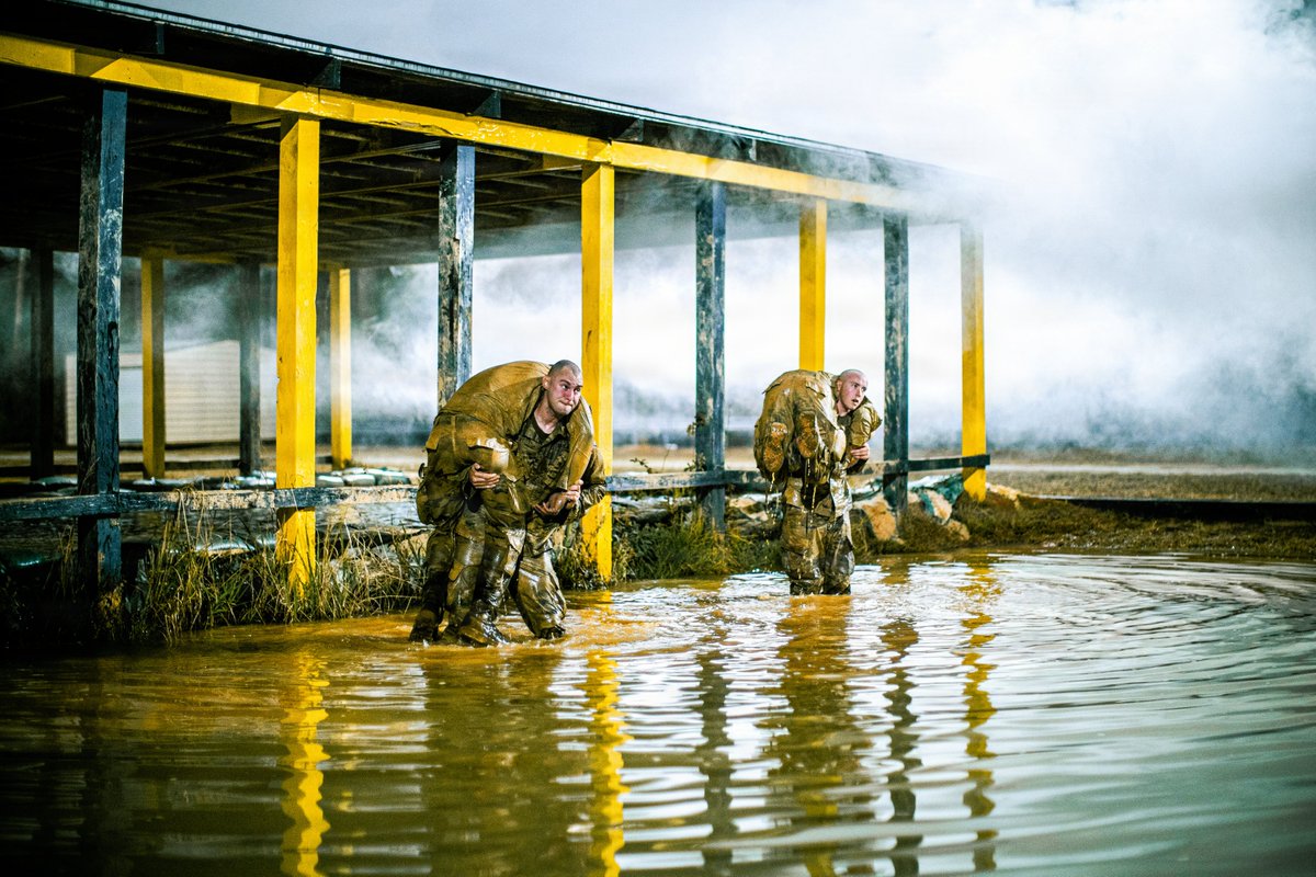 DeptofWar's tweet photo. Grit over comfort. Focus over fear.

@USArmy Ranger students earn every step. https://t.co/HAr3cKmpGj