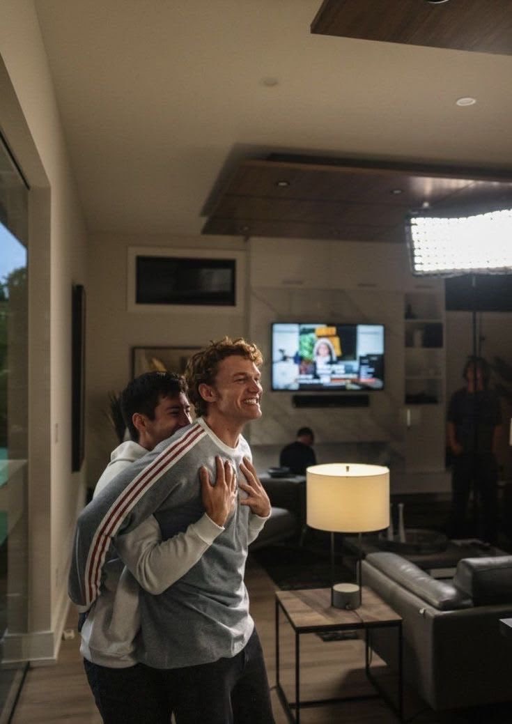 juli ꫂ᭪ tweet media