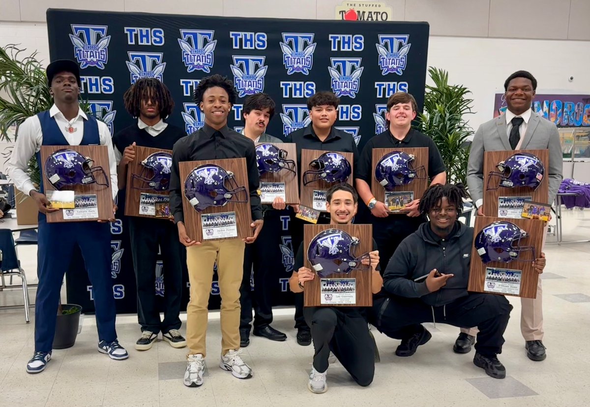 Tenoroc Titans Football Program tweet media