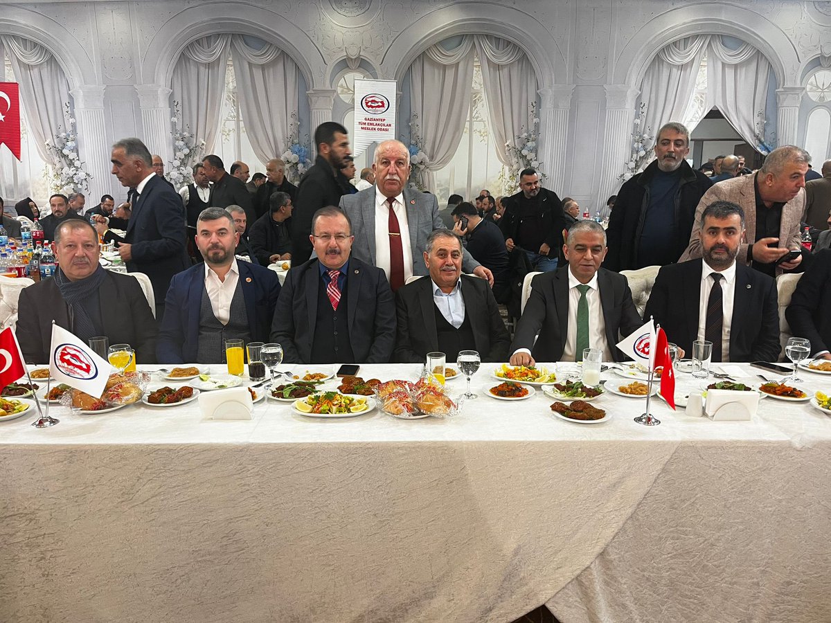 Gaziantep Tüm Emlakçılar Meslek Odası Başkanlığı Olağan Kuruluna katılarak, 

  Güven tazeleyen ve tekrar başkan seçilen değerli dostum: Mehmet Aytaç ‘ı ve yönetim kurulunu tebrik eder, başarılarının devamını dilerim.

<a href="/mehmetayta4/">mehmet aytaç</a> <a href="/ismetozcann27/">ismet özcan</a> <a href="/mehmeteminince/">Mehmet Emin İnce</a>