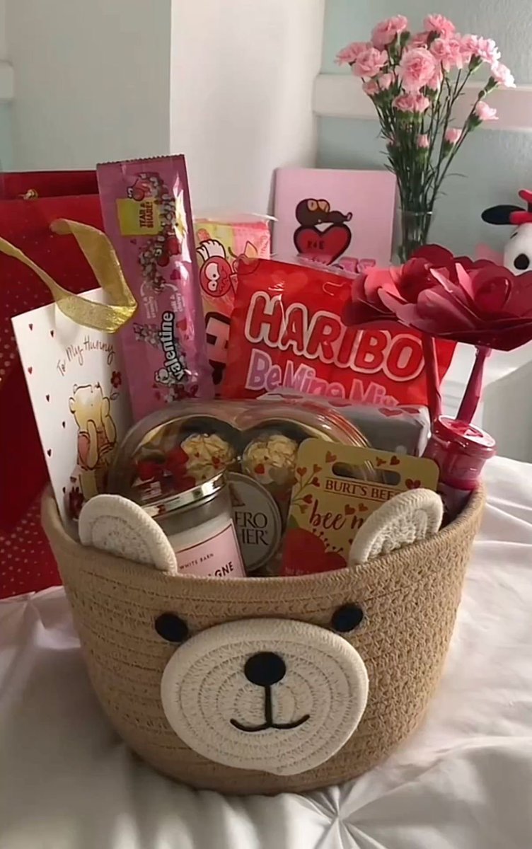 robin 🤍 tweet media