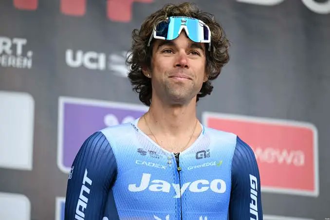 𝕸 𝖆 𝖏 𝖐 𝖑 tweet media