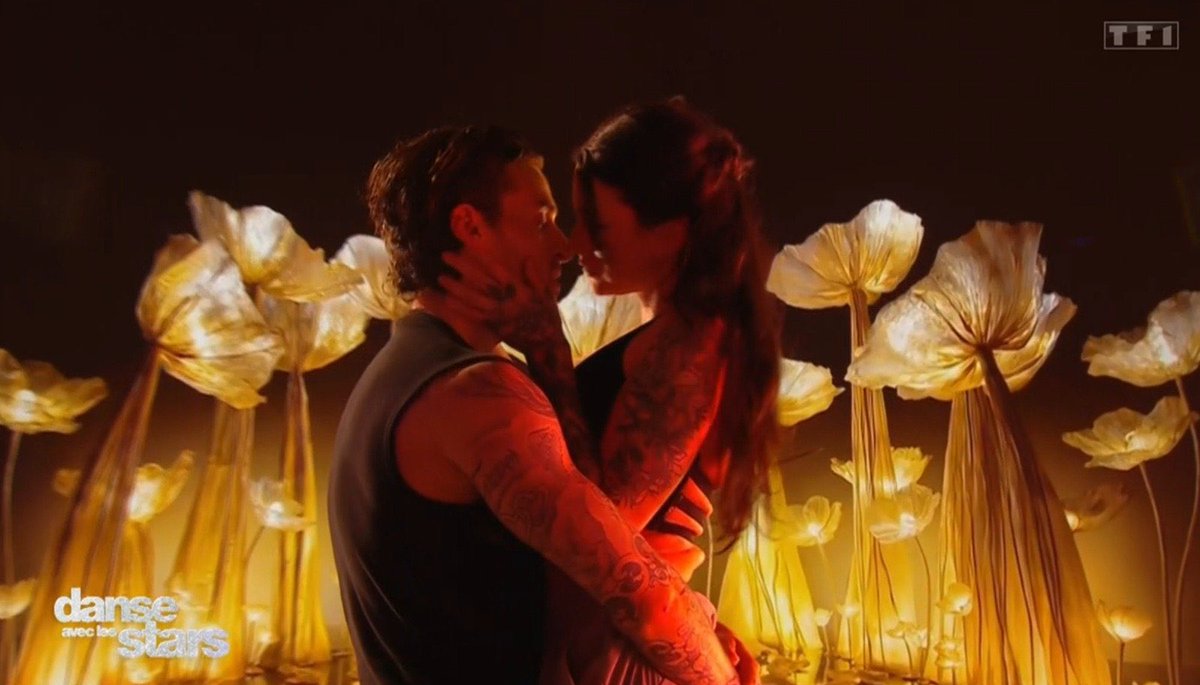 j’ai tellement hâte qu’il danse une rumba purée on va avoir tellement chaud 🤭 
#DALS