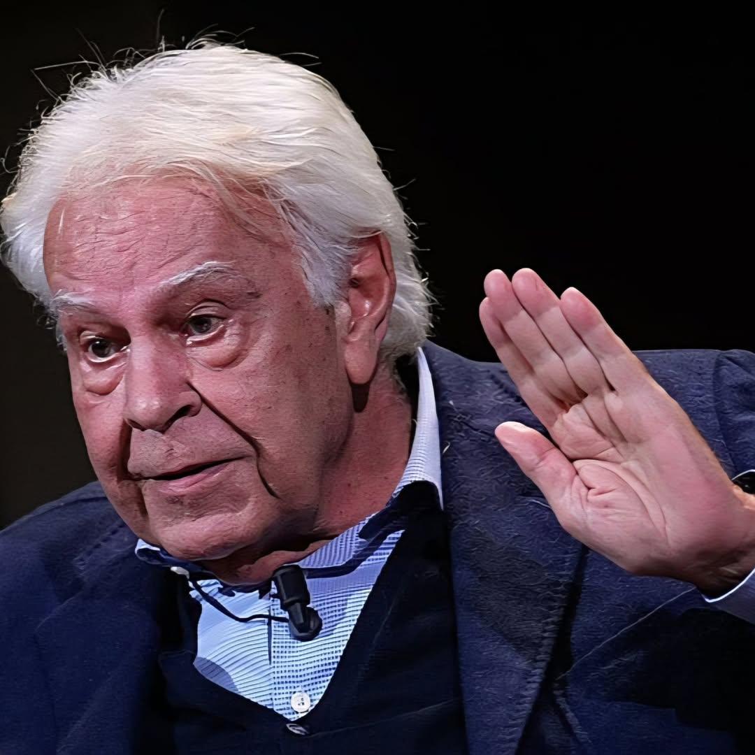 📍 Ha mort en James Petras sociòleg que va dir això de Felipe González:
"No és venut, està llogat. Qualsevol dirigent de la dreta el pot contractar per una bona quota. No és només un reaccionari, és dels polítics més corruptes i immorals de la socialdemocràcia en la història"