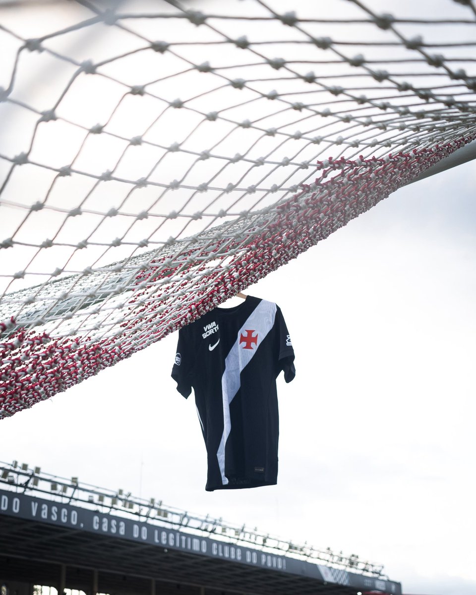 Vamos de 𝚌𝚊𝚖𝚒𝚜𝚊 𝚕 na partida desta noite 💢

📸 Matheus Lima | #VascoDaGama