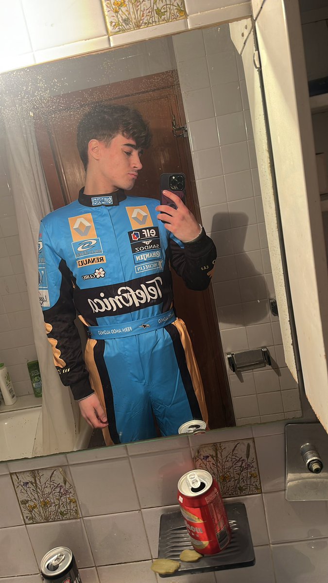 haz algo <a href="/AstonMartinF1/">Aston Martin Aramco F1 Team</a>