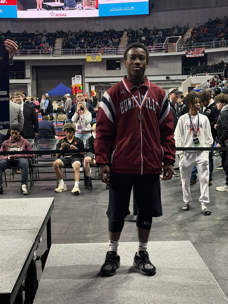 Cordell is now a x2 STATE PLACER! 

Incredibly difficult feat and a cap to a season that including wins over all 7A placers.

#GBR #theHSV #PantherWay🐾