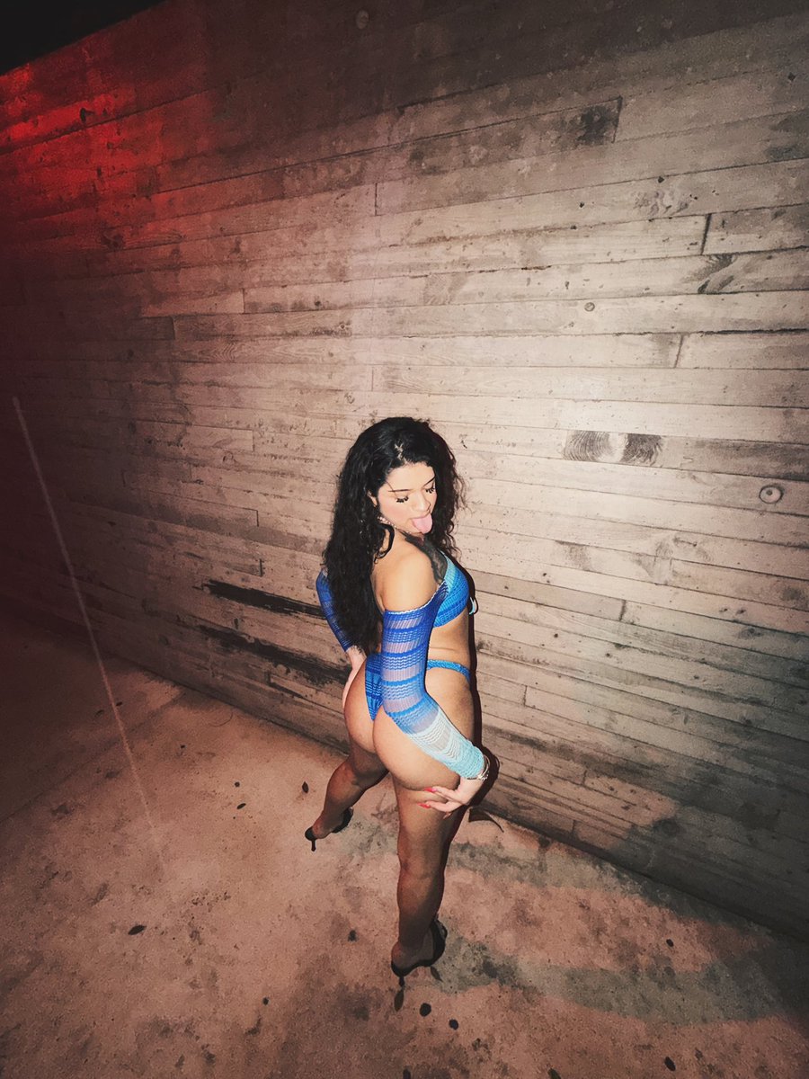 alejandra tweet media