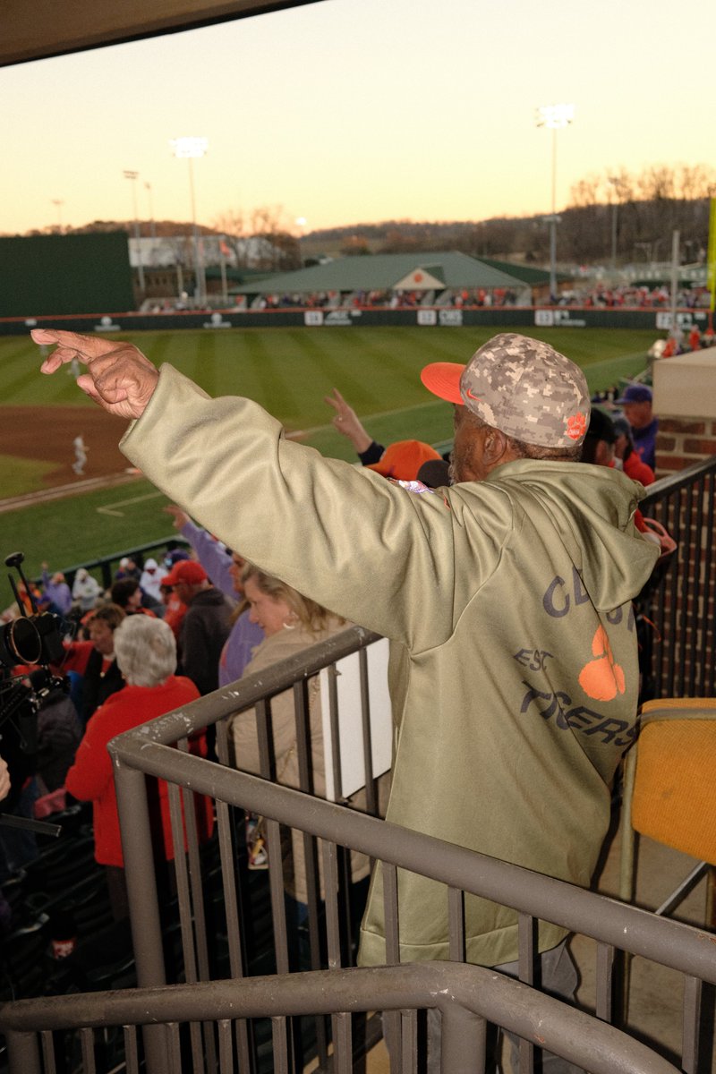 Matthew Kamph tweet media