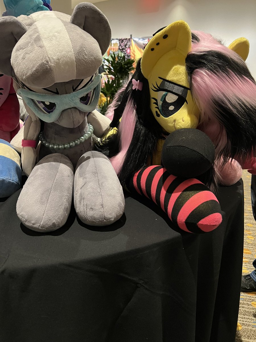 SmokeShow 🔜 NeighCon tweet media