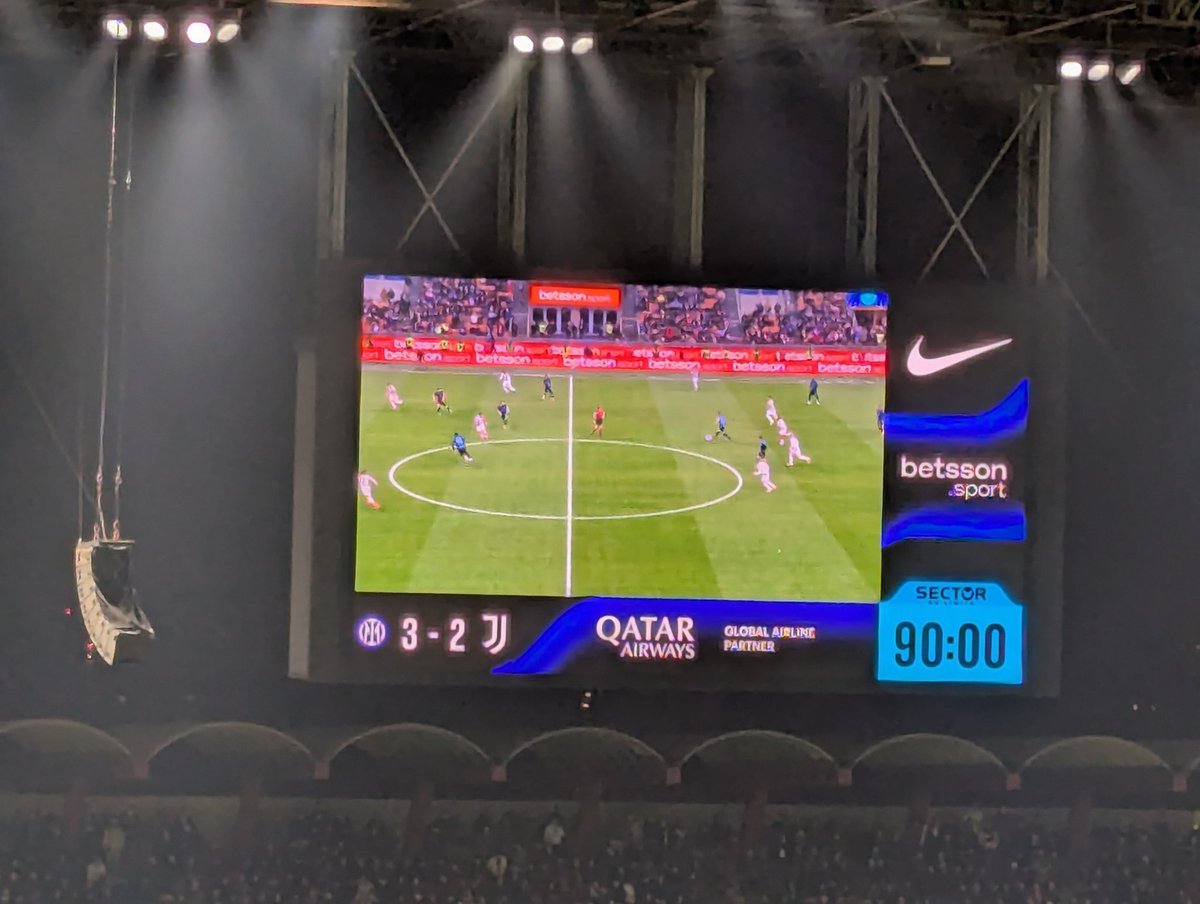 <a href="/Canale_Inter/">Canale Inter</a> T'as oublié les deux plus belles images de la soirée !