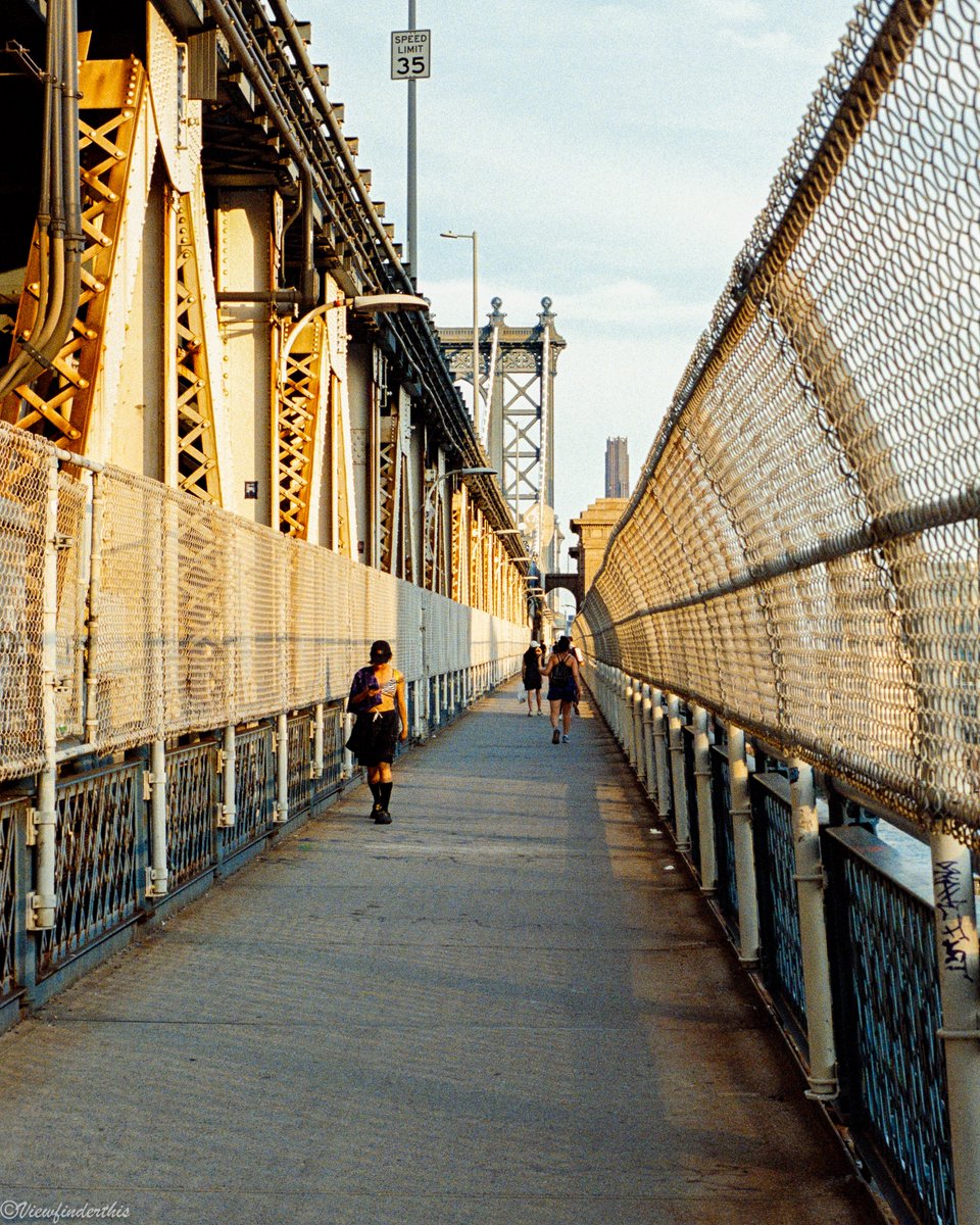 viewfinderthis's tweet image. New York City on 35mm Film