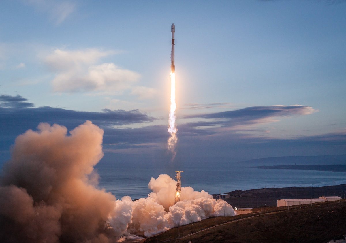 militantangleno's tweet photo. 🚀 ROCKET LAUNCH ALERT! 🚀
@Spacex Falcon 9
@Starlink 17-13 mission
Vandenberg SLC-4E
Saturday, February 14, 2026
5:58 p.m. PST

SUNSET IS 5:36 P.M.! 
THIS WILL LIGHT UP THE SKY!
LOOK WEST! https://t.co/QdhgS2oEkk