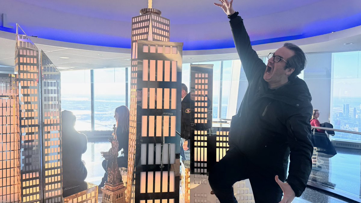 ZacharyLipez's tweet image. Zohra and I went to Freedom Tower for Valentines Day.