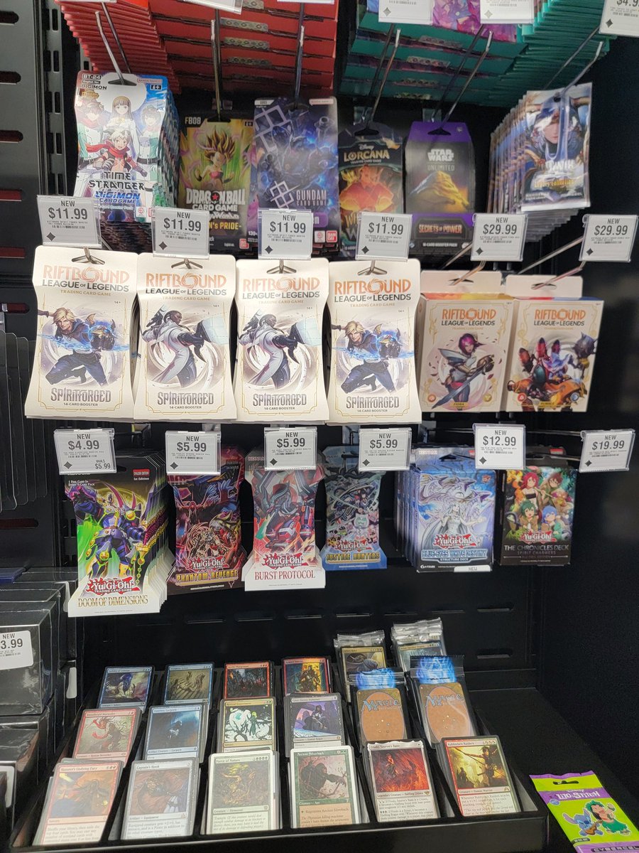 Gamestop selling at 2x msrp wtf...
#riftbound