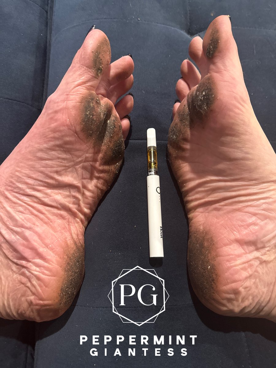pprmnt_giantess's tweet photo. 🦶🏻Big (size 16 BIG) & Dirty! Day you prefer dirty feet, clean feet, or BOTH!?✨
#dirtyfeet #sizecomparison #footcomparison #footdomination #footdomme #giantess https://t.co/P9OumrgR8l