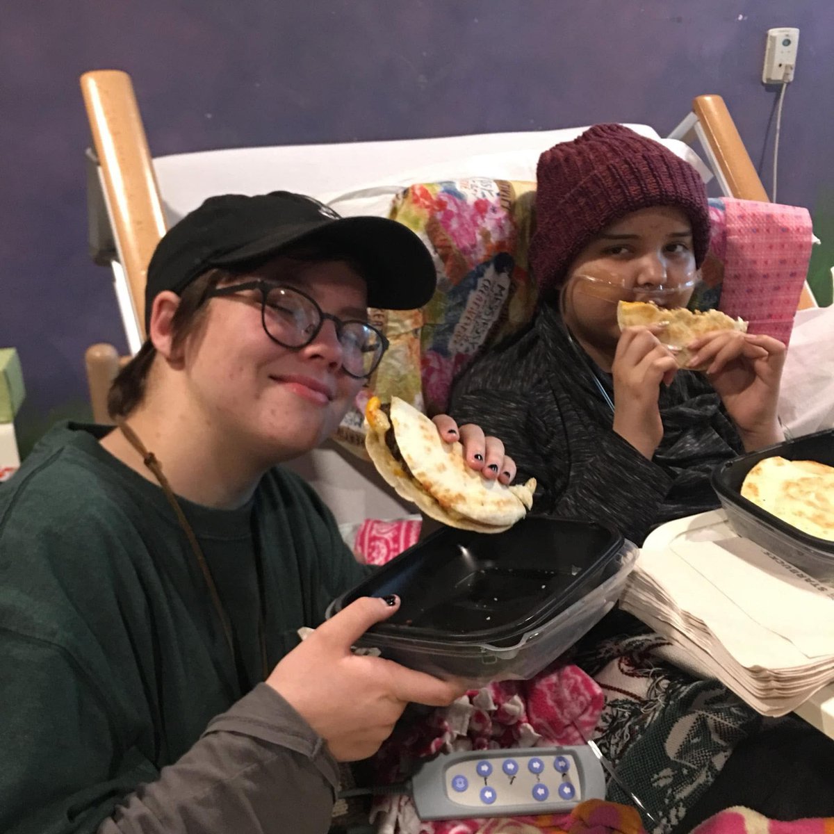 venus ☆ tweet media