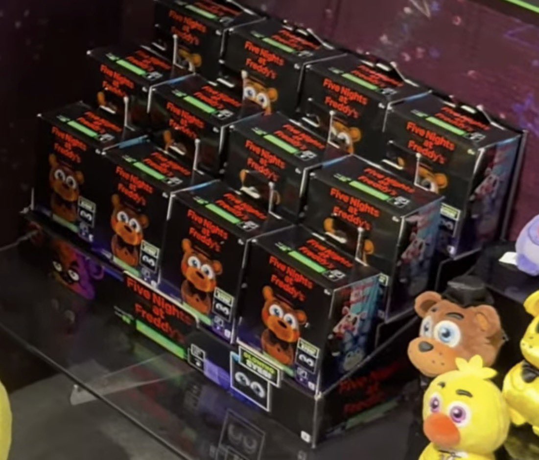 Better looks at Wave 2 of the Jazwares FNaF Mini Plushies featuring Toy Freddy, Toy Bonnie, Toy Chica, Mangle, and the Puppet!

via  youtu.be/JErr5fTxNVE?si…

#fnaf #jazwares #fivenightsatfreddys