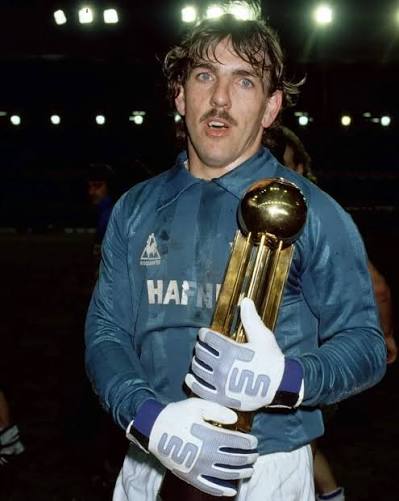 Mike Roberts (@marobbo76) on Twitter photo 