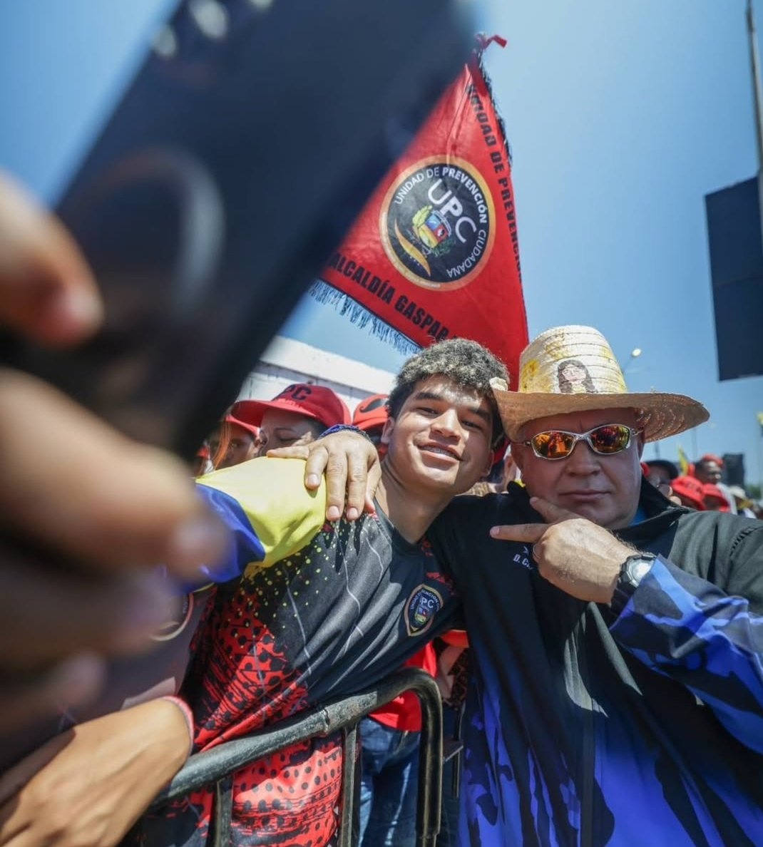 LuisitoPSUV4F's tweet image. Para los que difunden que @dcabellor está escondido en Venezuela les comparto esta foto de hoy 14 de febrero 2026 en Margarita