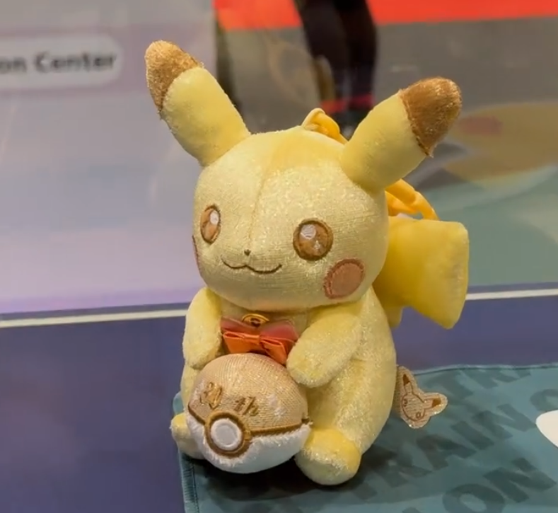 ポケモン30周年】 海外のポケモンセンターで「ぬいぐるみ 30周年記念