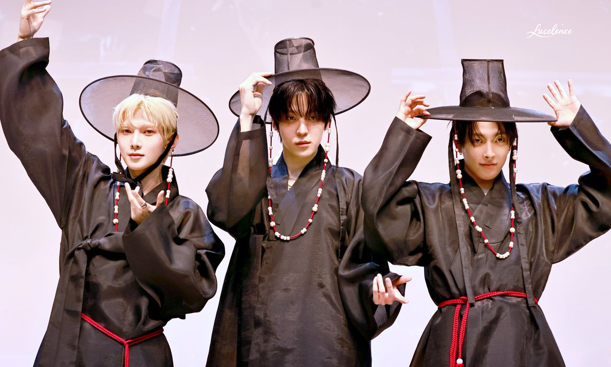 𝒍𝒖𝒄𝒆𝒍𝒆𝒏𝒄𝒆୨୧ tweet media